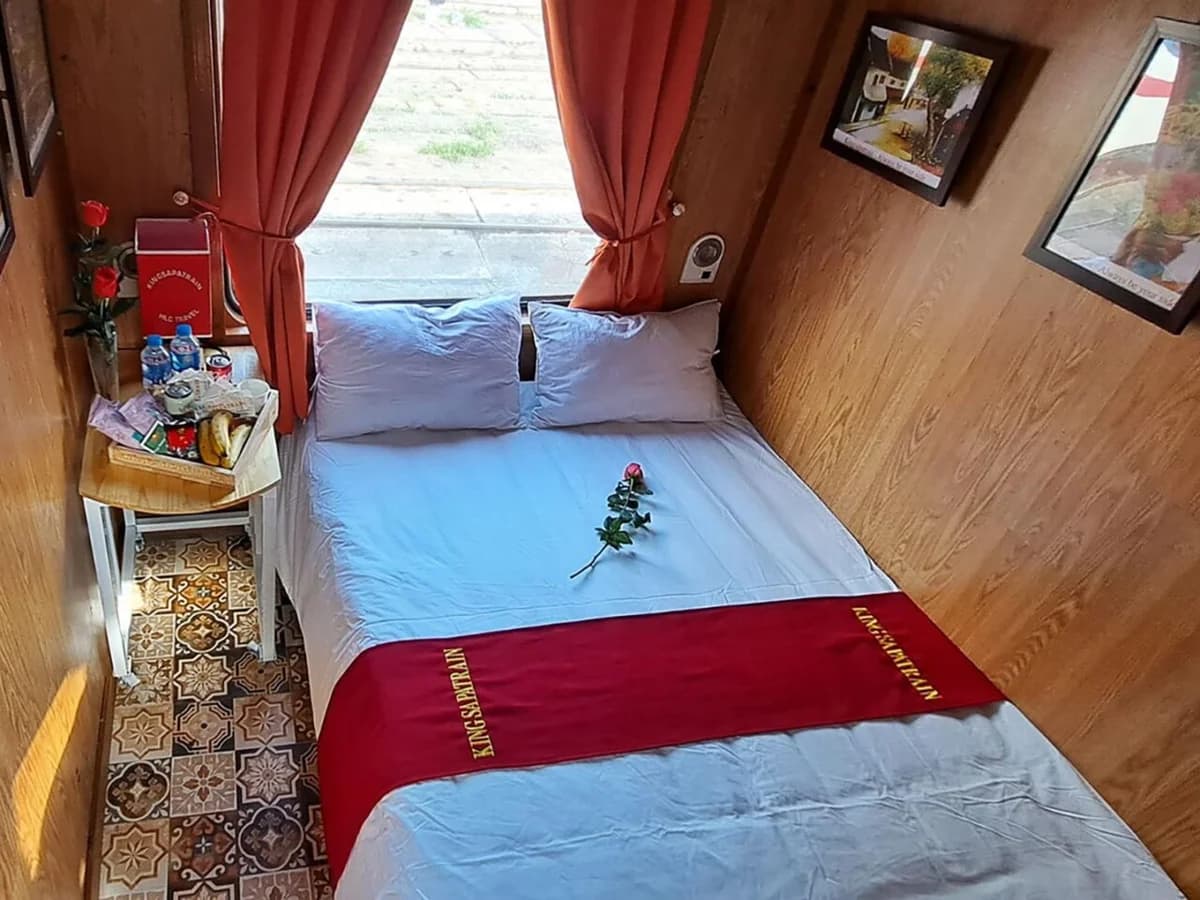 VIP Double-Bed Cabin (Price/Cabin) 1