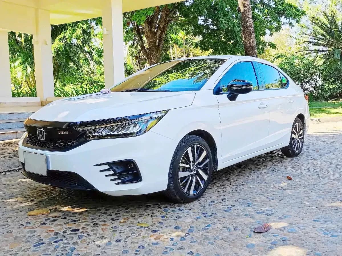 4-Seat Private Car 1