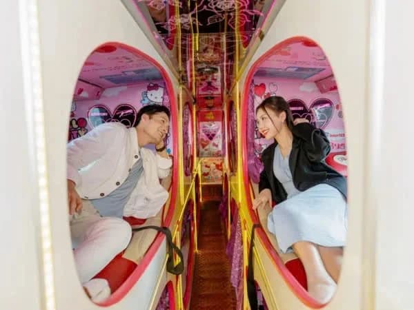 Single Cabin (Upper Berth) 1